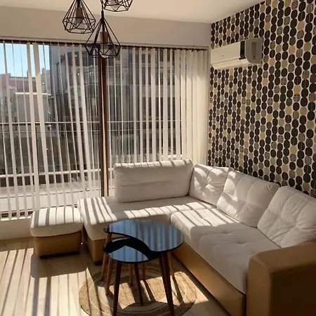 натали Apartment Pomorie