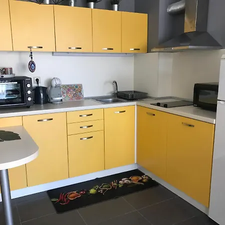 натали Apartment Pomorie